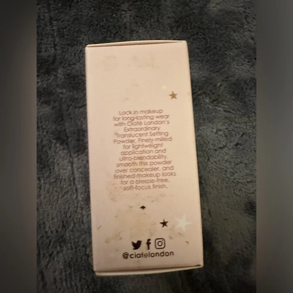Ciaté Extraordinary Translucent Powder - Picture 2 of 3
